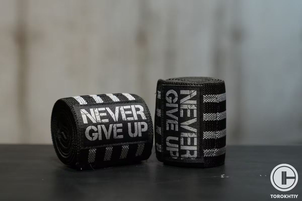 HYFAN Professional Elbow Wraps in use