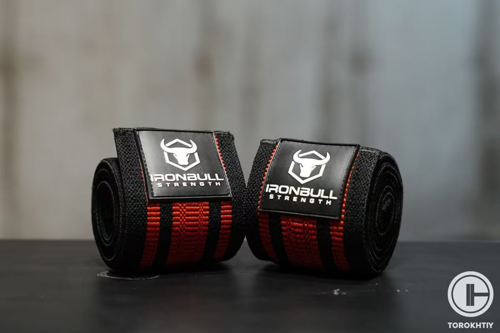 Iron Bull Strength Elbow Wraps PRO in use