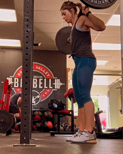 VELAASA Strake Olympic Weightlifting Shoe in use
